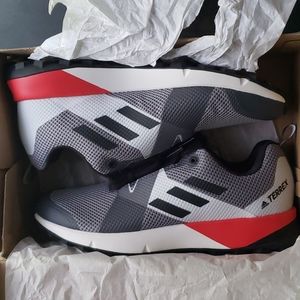 NIB Men's Adidas Terrex Two Size 8.5